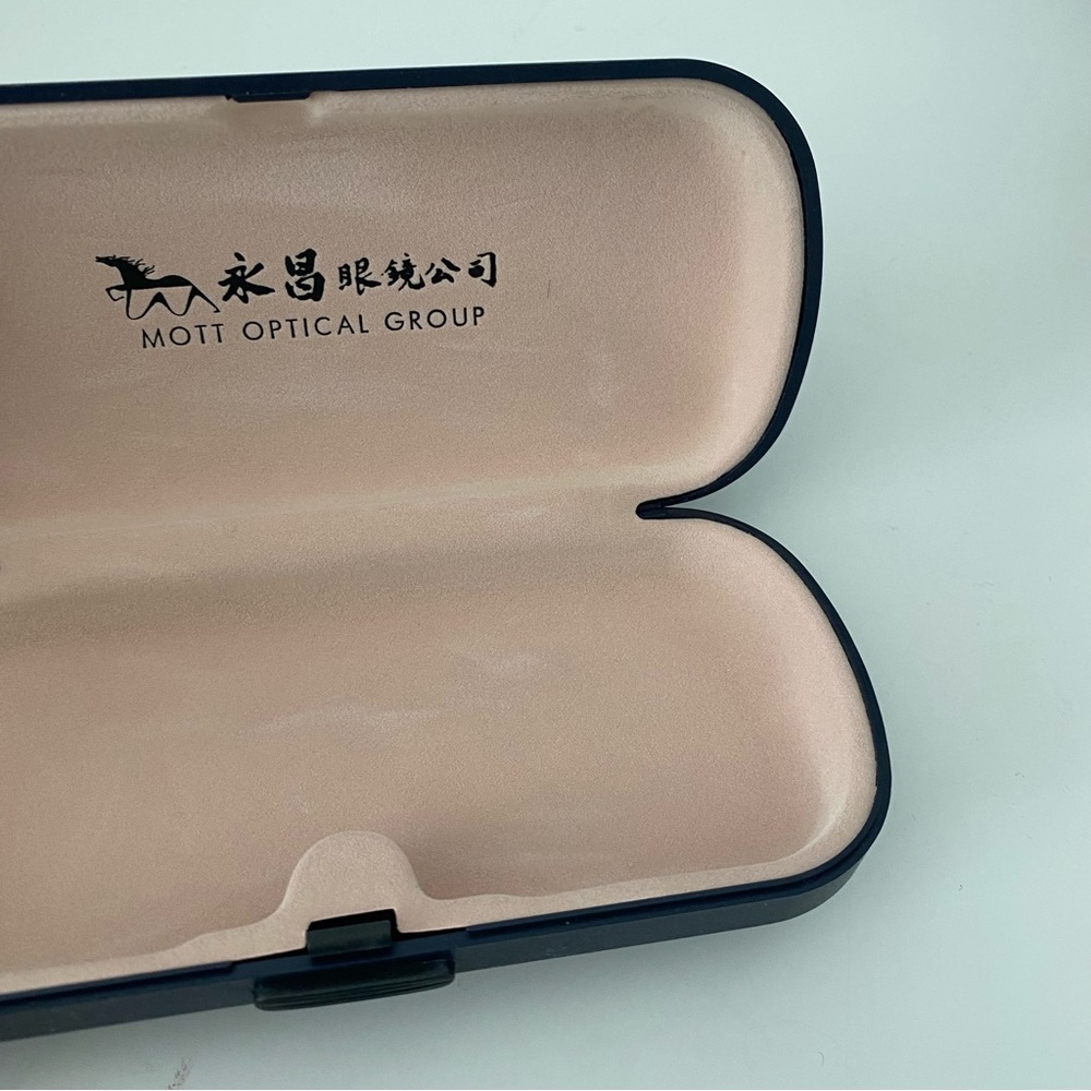 Glasses Case - Picture 2 of 2